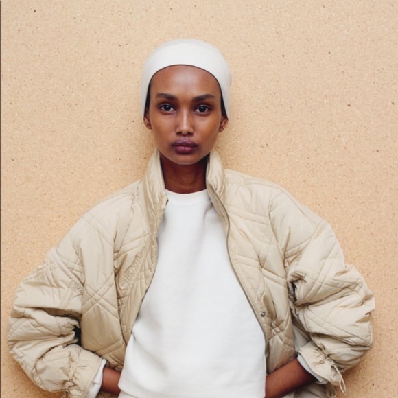 Brand new white sweater - Picture 3 of 3